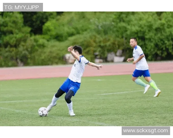 足球360直播网全方位解析赛事动态助你掌握每场比赛精彩瞬间 足球360直播网全方位解析赛事动态助你掌握每场比赛精彩瞬间